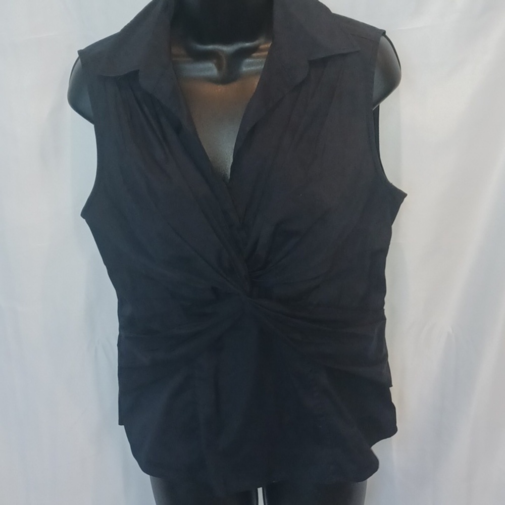 Dressed up collared black sleeveless blouse, side zip,  twist front, sz 8